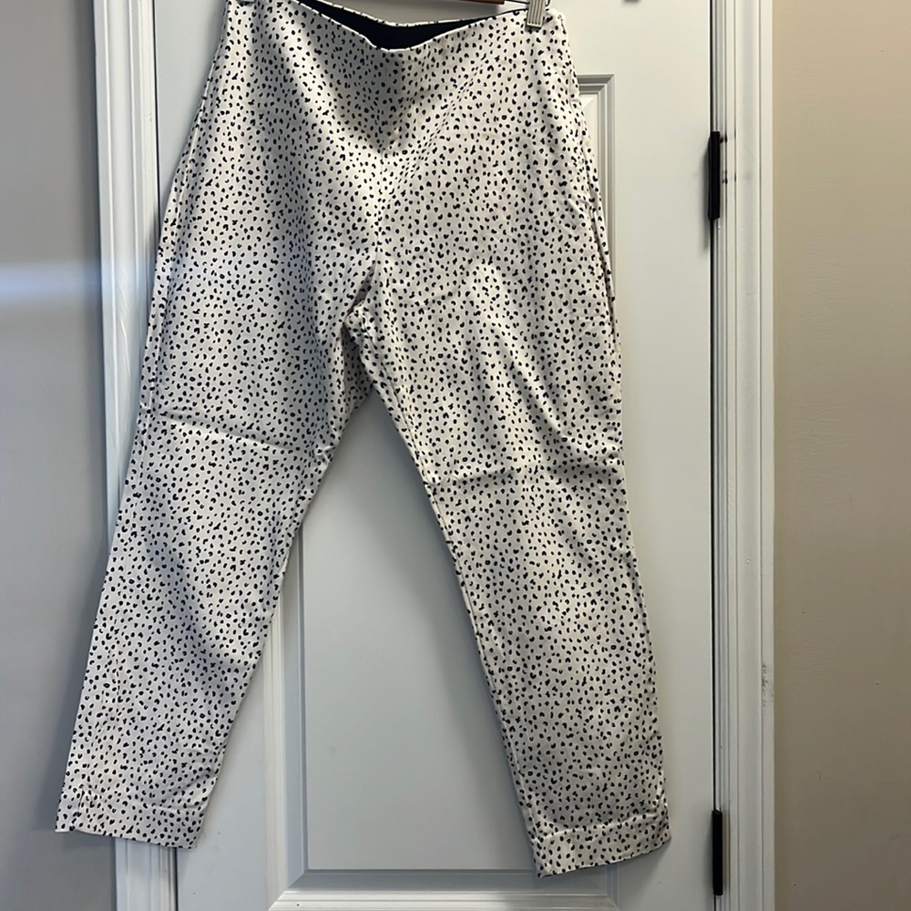 Old Navy, printed Pixie cropped pants. Size 14